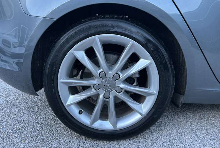 Audi A3 SPORTBACK (III) 1.8 TFSI 180 Ch AMBITION LUXE S TRONIC 7 * TOIT OUVRANT * CAMERA