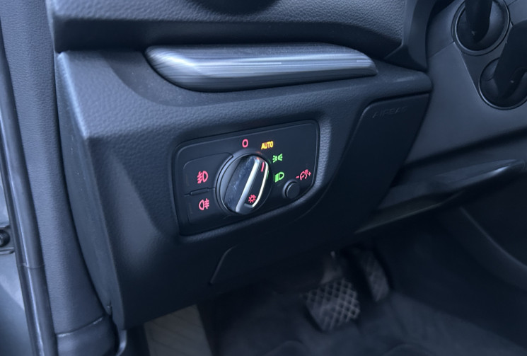 Audi A3 SPORTBACK (III) 1.8 TFSI 180 Ch AMBITION LUXE S TRONIC 7 * TOIT OUVRANT * CAMERA