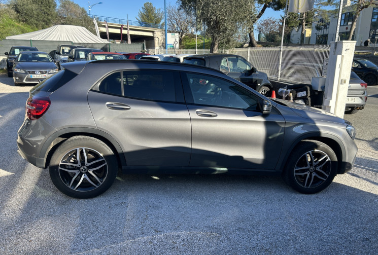 Mercedes GLA (2) 180 FASCINATION 122 Ch 7G-DCT * ORIGINE FRANCE * 1ER MAIN