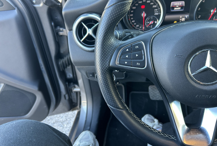 Mercedes GLA (2) 180 FASCINATION 122 Ch 7G-DCT * ORIGINE FRANCE * 1ER MAIN