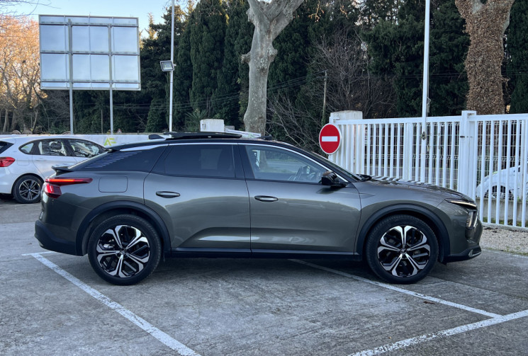 Citroën C5 X 1.6 THP 180 EAT8 Shine Pack / Moteur à Chaine / Toit Ouvrant / Carplay / 2ème Main