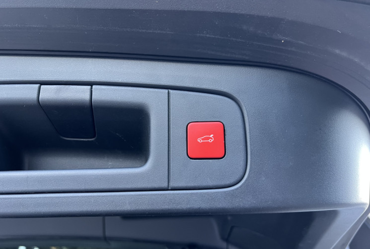 Citroën C5 X 1.6 THP 180 EAT8 Shine Pack / Moteur à Chaine / Toit Ouvrant / Carplay / 2ème Main