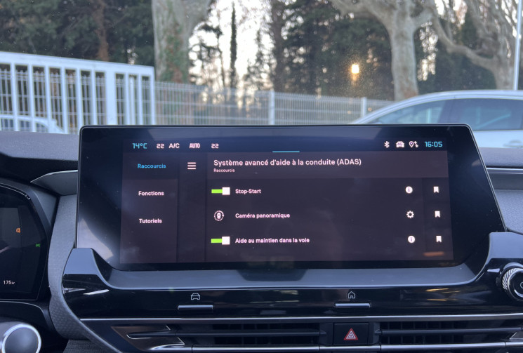 Citroën C5 X 1.6 THP 180 EAT8 Shine Pack / Moteur à Chaine / Toit Ouvrant / Carplay / 2ème Main