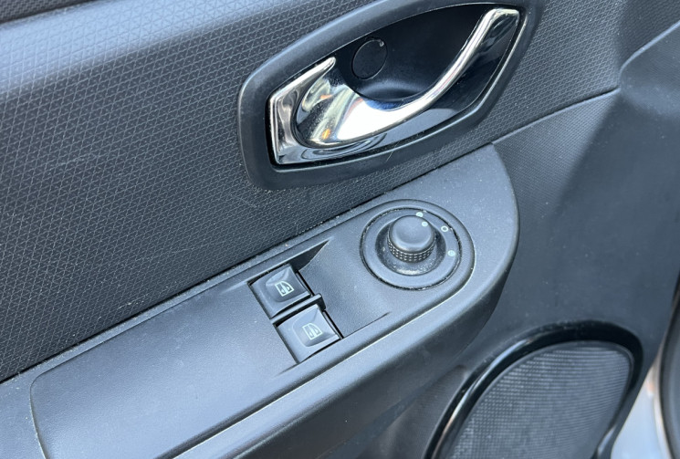 Renault Clio IV 5 Portes 0.9 TCe 12V Energy eco2 S&S 90 cv