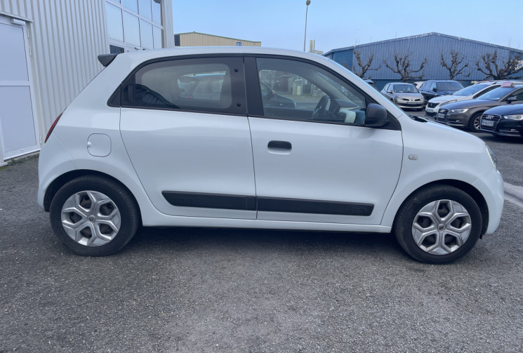 Renault Twingo 1.0 SCe 65ch Team Rugby * 1 ERE MAIN * ENTRETIEN FULL RENAULT * FAIBLE KM *          