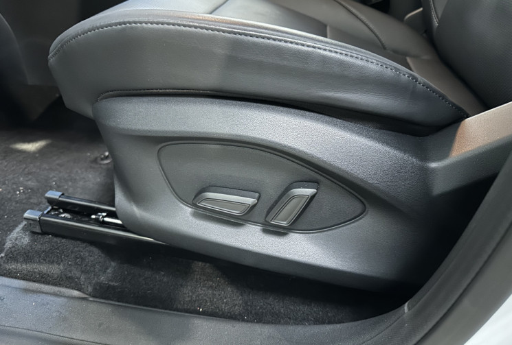 MG ZS Hybrid+ 197 ch LUXURY Garantie constructeur 7 ans ou 150 000 km