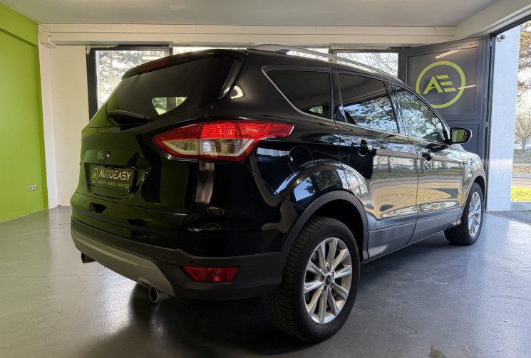 Ford Kuga 2.0 TDCI 120 S&S 4X2 TITANIUM