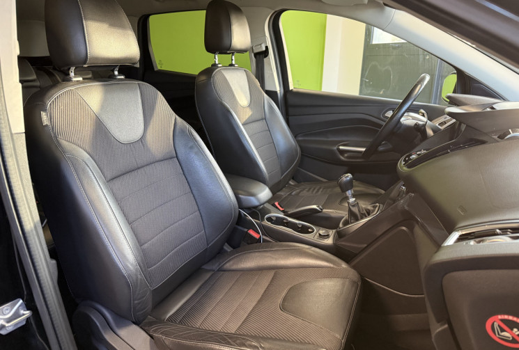 Ford Kuga 2.0 TDCI 120 S&S 4X2 TITANIUM