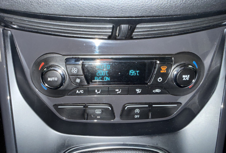 Ford Kuga 2.0 TDCI 120 S&S 4X2 TITANIUM