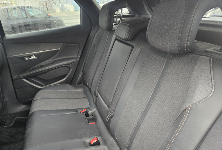 Peugeot 3008 II 1.6 BlueHDi EAT6 S&S 120 cv gt line * DISTRIBUTION NEUVE * CARPLAY * TOIT OUVRANT*  