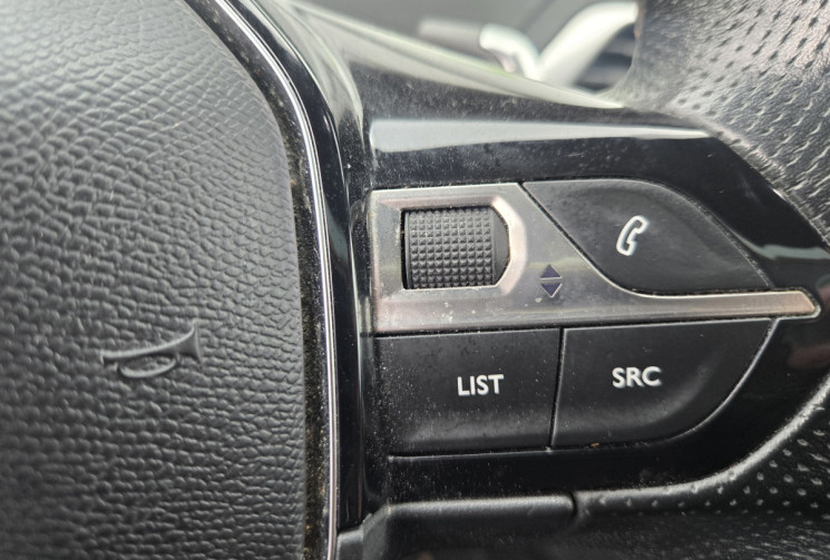 Peugeot 3008 II 1.6 BlueHDi EAT6 S&S 120 cv gt line * DISTRIBUTION NEUVE * CARPLAY * TOIT OUVRANT*  