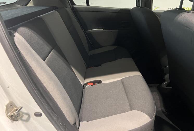 Renault Clio 1.2 16 V 75 CH / FAIBLE KILOMETRAGE / SANS CLIM