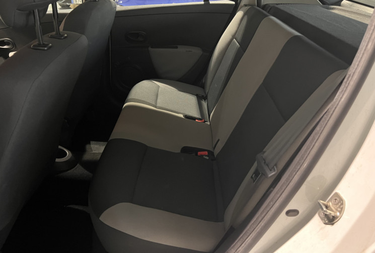 Renault Clio 1.2 16 V 75 CH / FAIBLE KILOMETRAGE / SANS CLIM