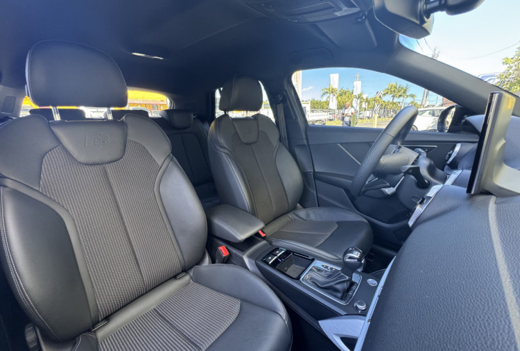 Audi Q2  35 TDI TURBO S-TRONICS Line // Première main // Quasi neuf