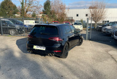 Volkswagen Golf VII R / 2.0 / 300 CH 
