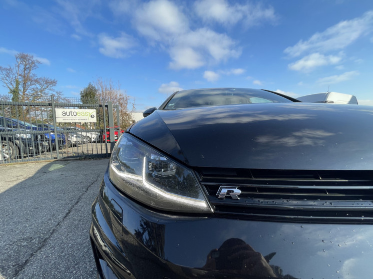 Volkswagen Golf VII R / 2.0 / 300 CH 