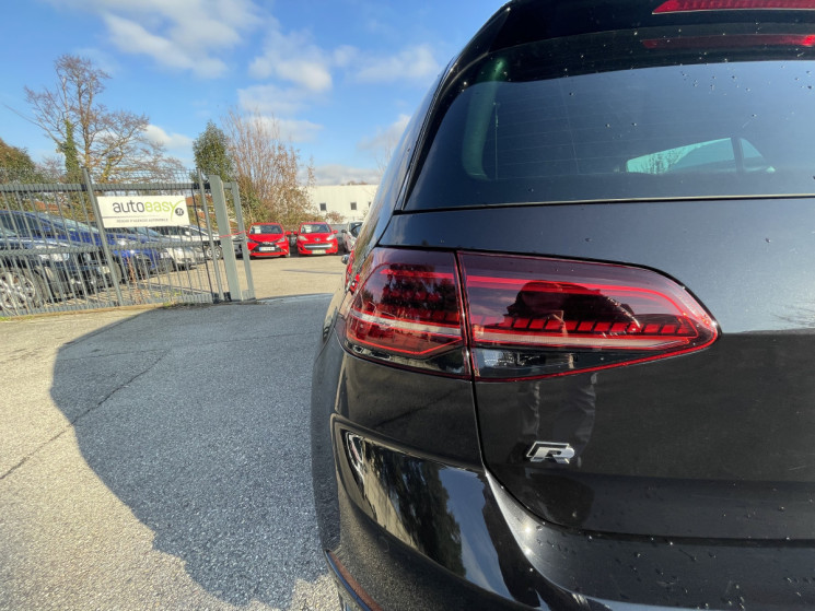 Volkswagen Golf VII R / 2.0 / 300 CH 