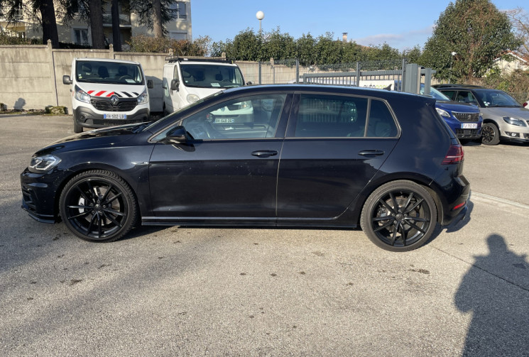 Volkswagen Golf VII R / 2.0 / 300 CH 