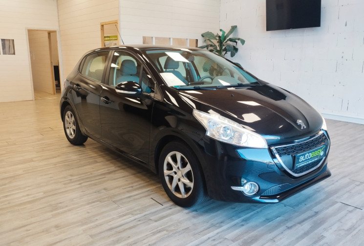 Peugeot 208 1.2 VTi Street 5p 82ch
