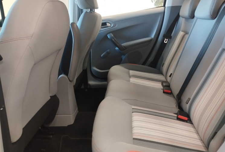 Peugeot 208 1.2 VTi Street 5p 82ch