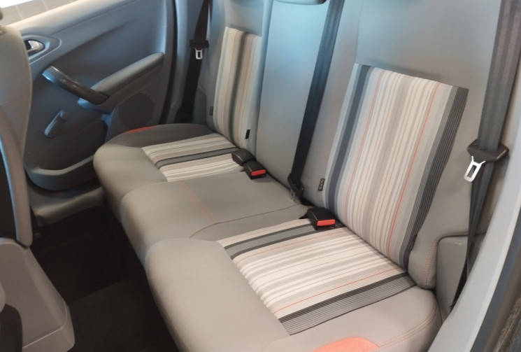 Peugeot 208 1.2 VTi Street 5p 82ch