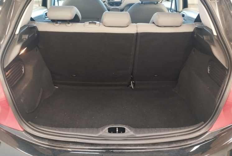 Peugeot 208 1.2 VTi Street 5p 82ch