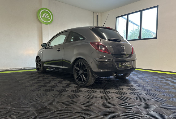 Opel Corsa 1.4 Twinport Cosmo 3p