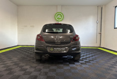 Opel Corsa 1.4 Twinport Cosmo 3p