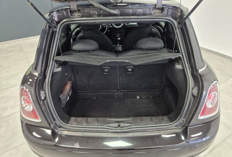 Mini Mini COOPER D 112 PACK CHILI