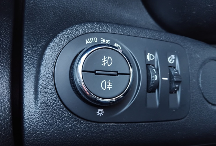 Opel COMBO CARGO 1.5 CDTI 102 L2H1 Suivi complet Opel - Première Main