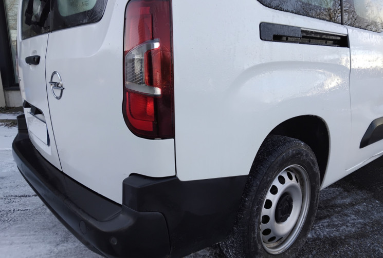 Opel COMBO CARGO 1.5 CDTI 102 L2H1 Suivi complet Opel - Première Main