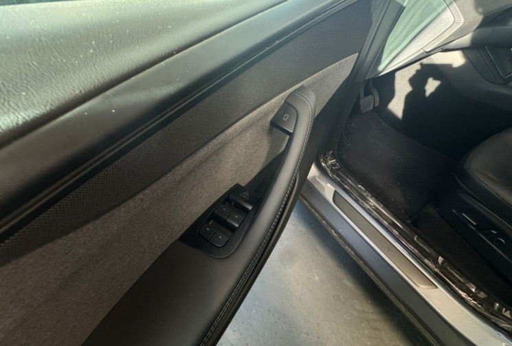 Tesla Model Y  RWD Long Range PHASE 2