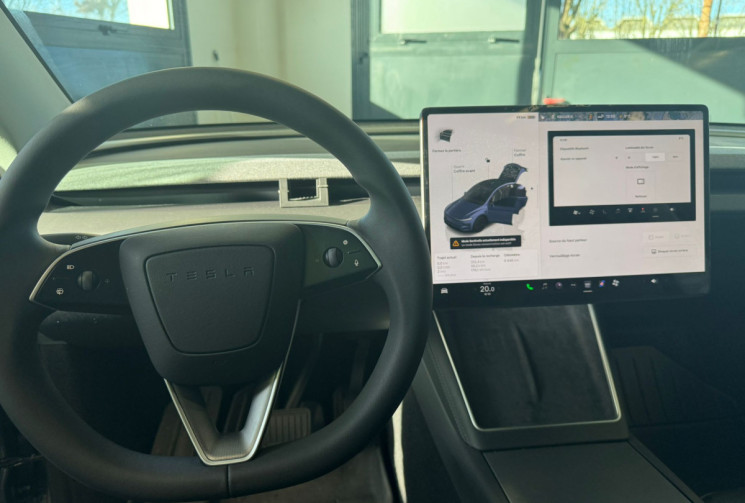 Tesla Model Y  RWD Long Range PHASE 2