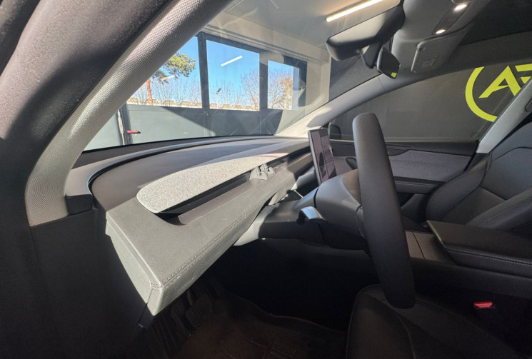 Tesla Model Y  RWD Long Range PHASE 2
