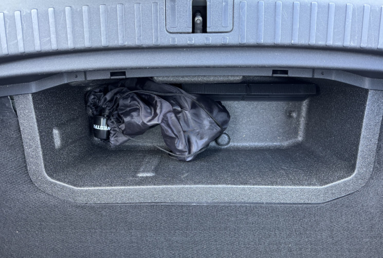 Skoda Enyaq IV 82 KWH - Toit ouvrant - keyless- sièges chauffants