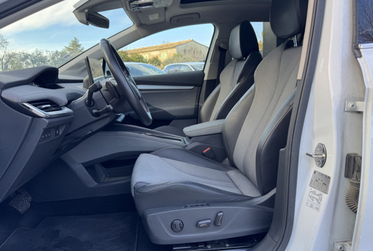 Skoda Enyaq IV 82 KWH - Toit ouvrant - keyless- sièges chauffants
