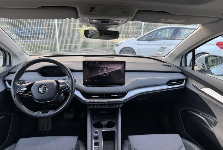 Skoda Enyaq IV 82 KWH - Toit ouvrant - keyless- sièges chauffants