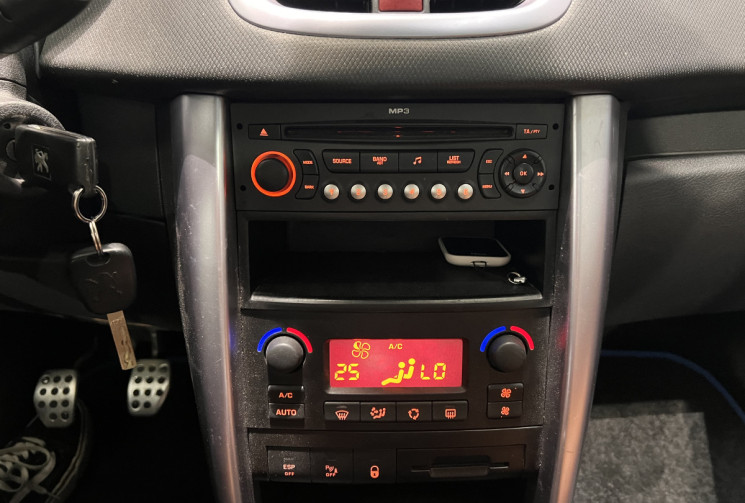 Peugeot 207 CC 120 CH PACK SPORT / FAIBLE KILOMETRAGE 