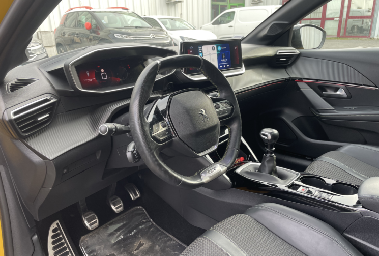 Peugeot 208 1.5 BlueHDi 100Ch GT LINE*Toit Panoramique*Camera 360*Entretien complet*