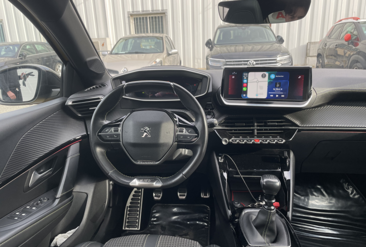 Peugeot 208 1.5 BlueHDi 100Ch GT LINE*Toit Panoramique*Camera 360*Entretien complet*