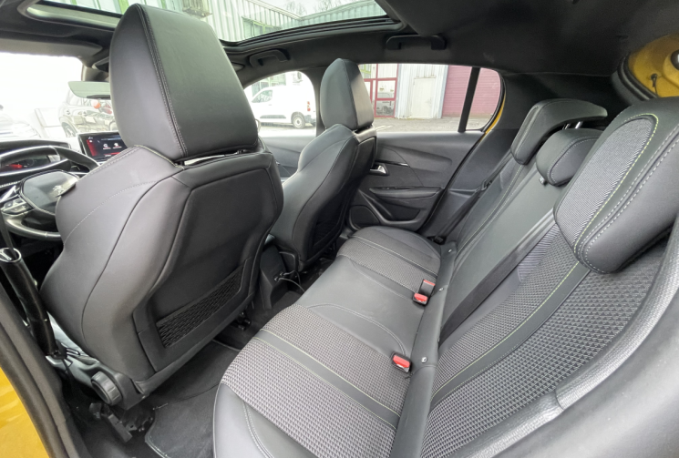 Peugeot 208 1.5 BlueHDi 100Ch GT LINE*Toit Panoramique*Camera 360*Entretien complet*