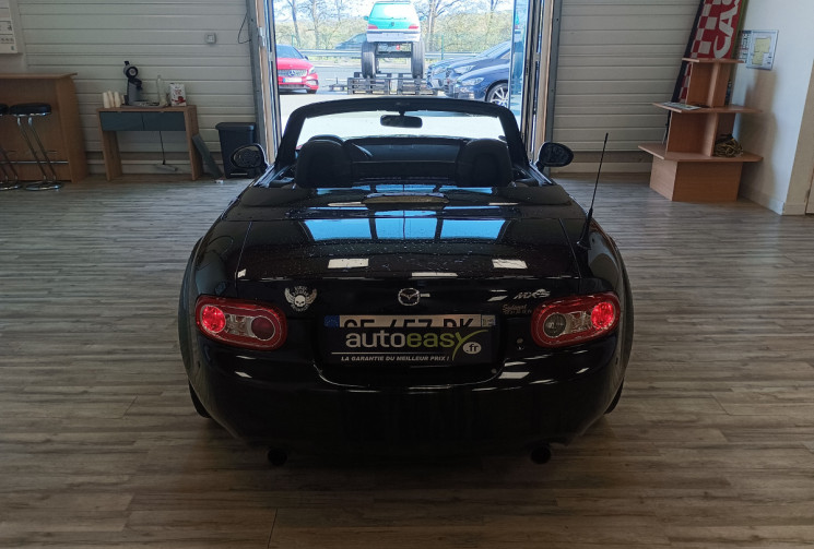 Mazda MX-5 III (NC) CC 1.8 i 16V 126 cv CABRIOLET