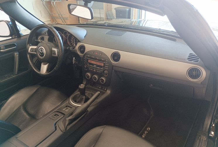 Mazda MX-5 III (NC) CC 1.8 i 16V 126 cv CABRIOLET