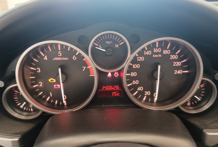 Mazda MX-5 III (NC) CC 1.8 i 16V 126 cv CABRIOLET