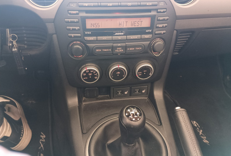 Mazda MX-5 III (NC) CC 1.8 i 16V 126 cv CABRIOLET