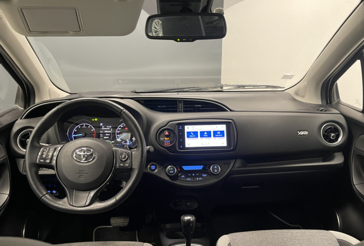 Toyota Yaris 1.5 VVTi 110 ch CVT Y20 - 1er main