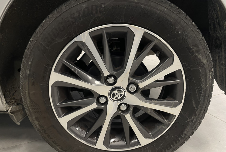 Toyota Yaris 1.5 VVTi 110 ch CVT Y20 - 1er main