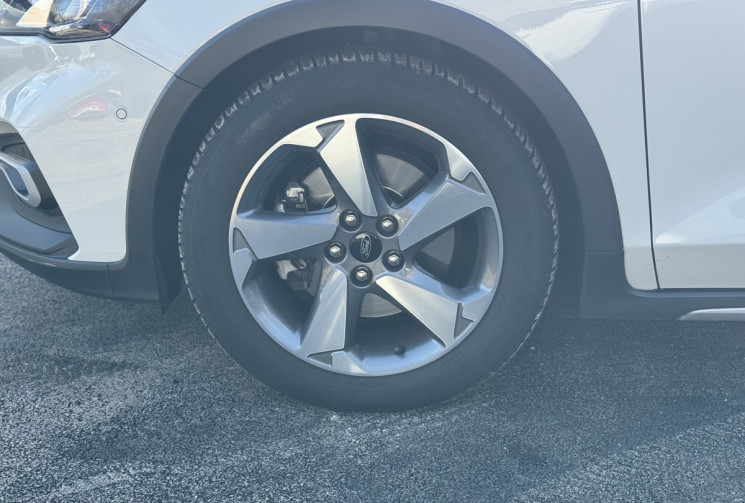 Ford Focus  Active X 125ch Apple Car Play / Camera / GPS / Bluetooth / Suivi Ford