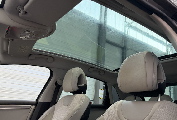 Citroën C4 1.6 e-HDi110 BVA Exclusive + Attelage / Première main