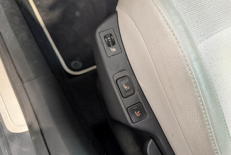 Citroën C4 1.6 e-HDi110 BVA Exclusive + Attelage / Première main